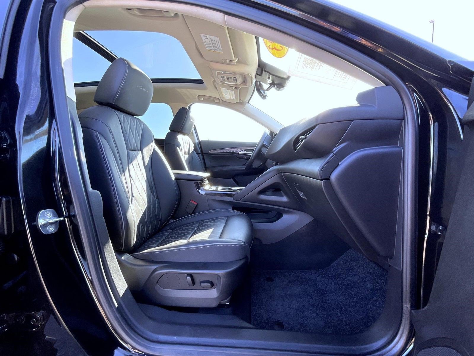 Certified 2023 Buick Envision Avenir image 14