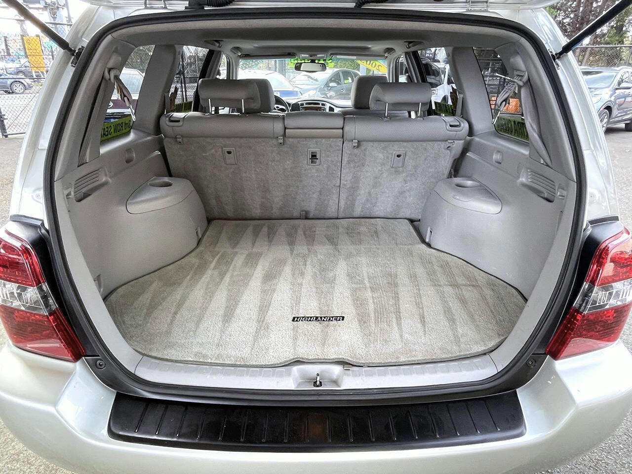 Used 2005 Toyota Highlander Limited AWD/4WD image 13
