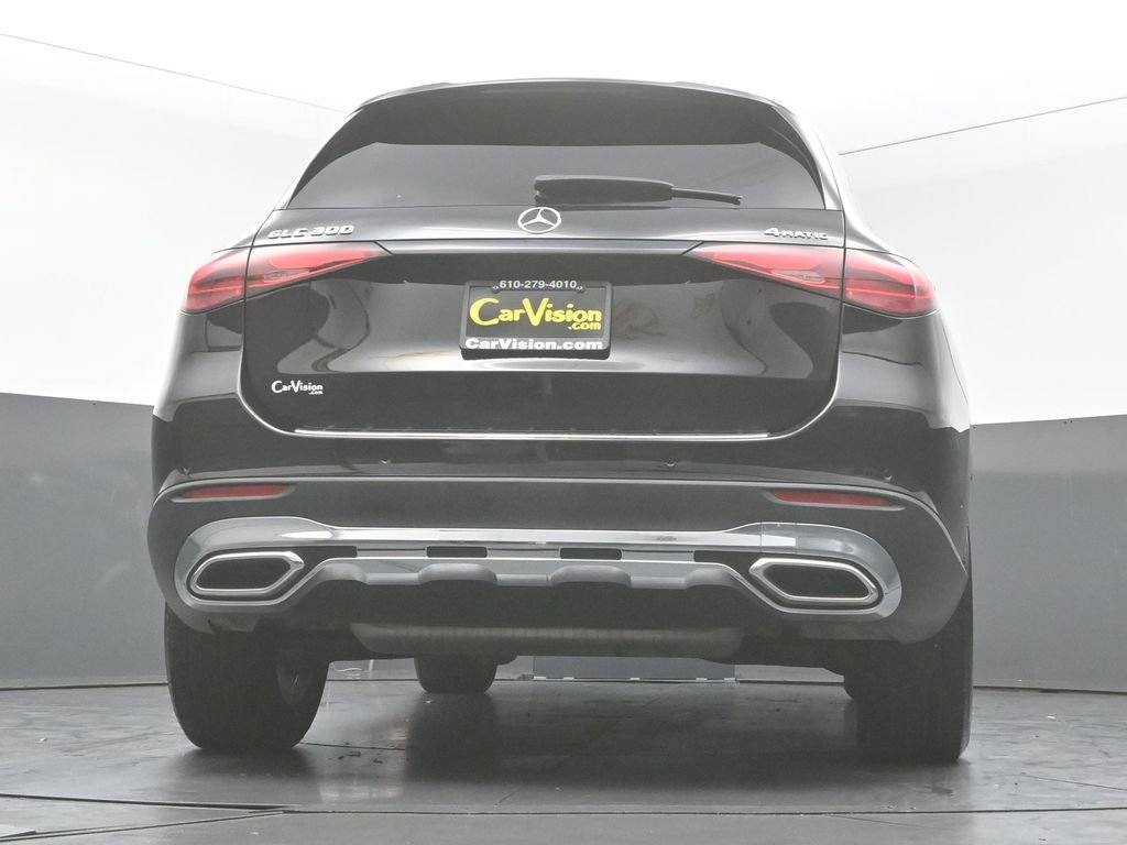 Used 2023 Mercedes-Benz GLC 300 4MATIC w/ Exclusive Trim Package image 45