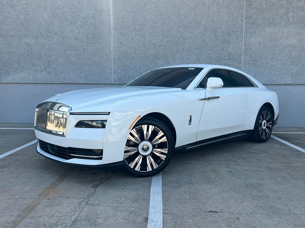 Used 2024 Rolls-Royce Spectre w/ Spectre Launch Package AWD/4WD video 1