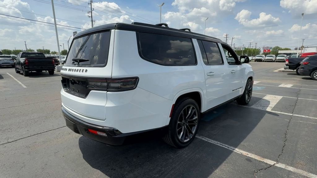 Used 2024 Jeep Grand Wagoneer L Series III w/ Quick Order Packagew 28T AWD/4WD image 8