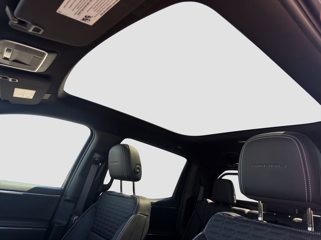 Used 2025 GMC Sierra EV Denali image 30