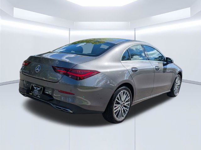 Used 2025 Mercedes-Benz CLA 250 4MATIC image 4