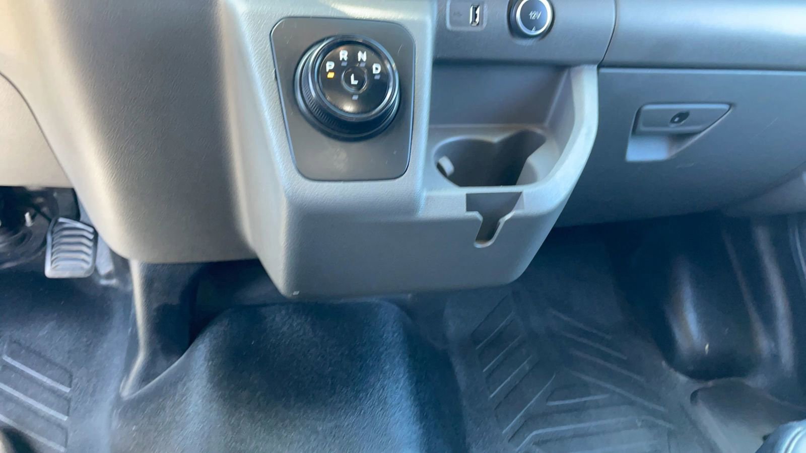 Used 2022 Ford E-Transit 148 High Roof w/ Load Area Protection Package RWD image 13