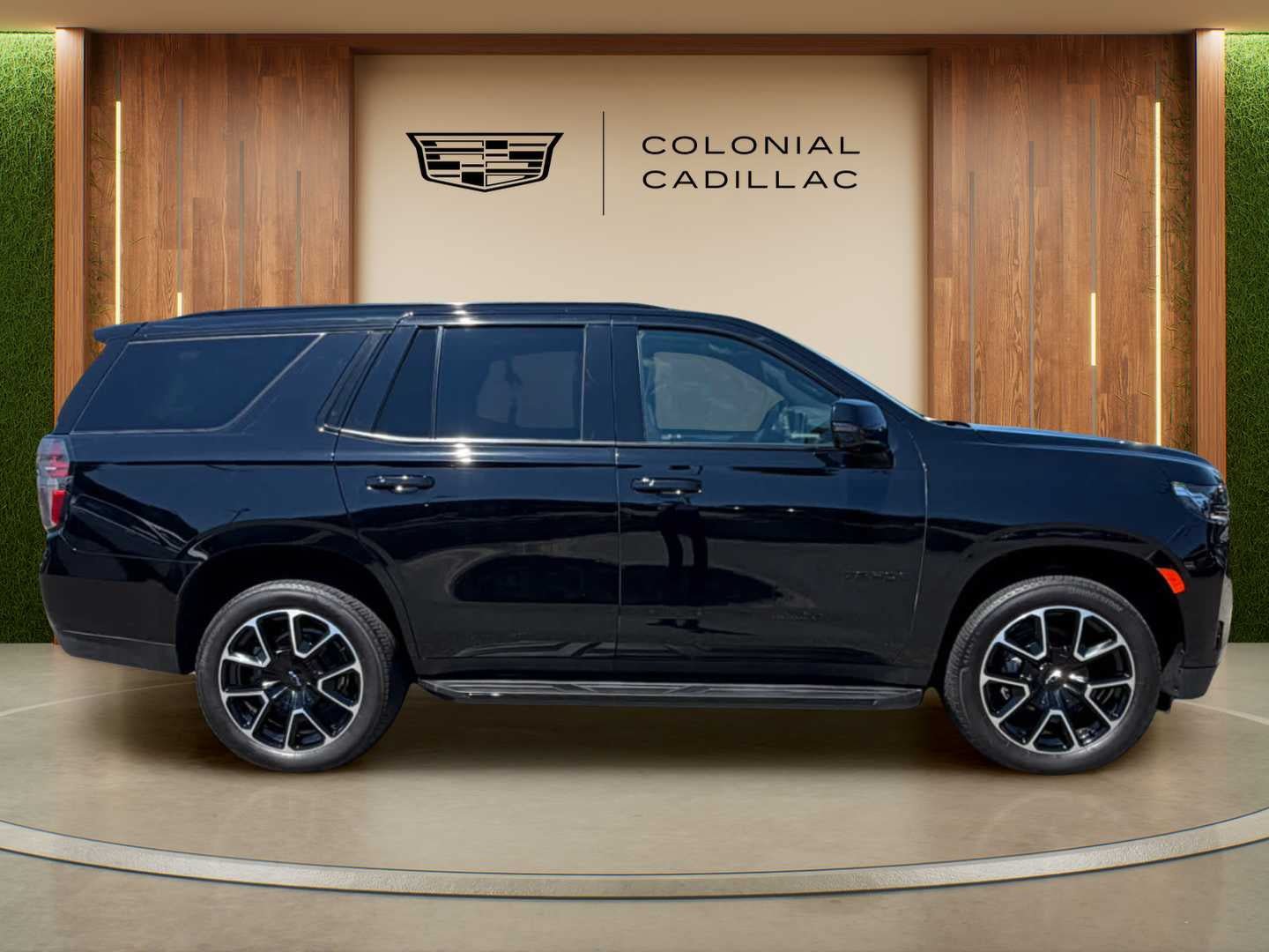 Used 2024 Chevrolet Tahoe RST w/ Luxury Package AWD/4WD image 6