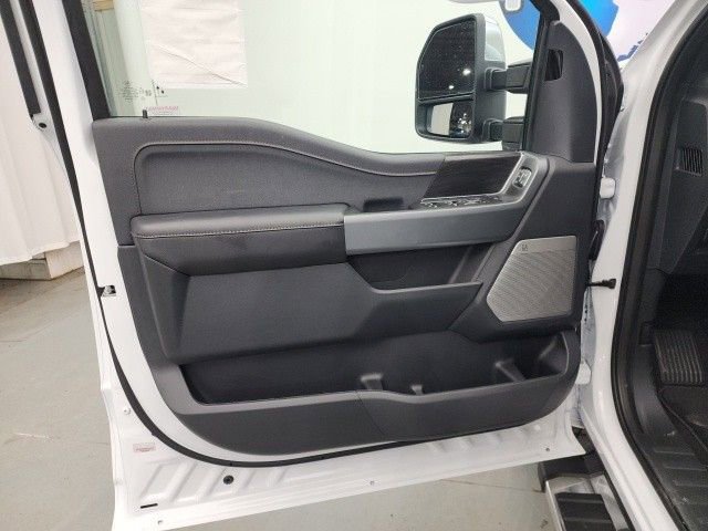 New 2025 Ford F150 Lariat w/ Equipment Group 501A Mid image 10