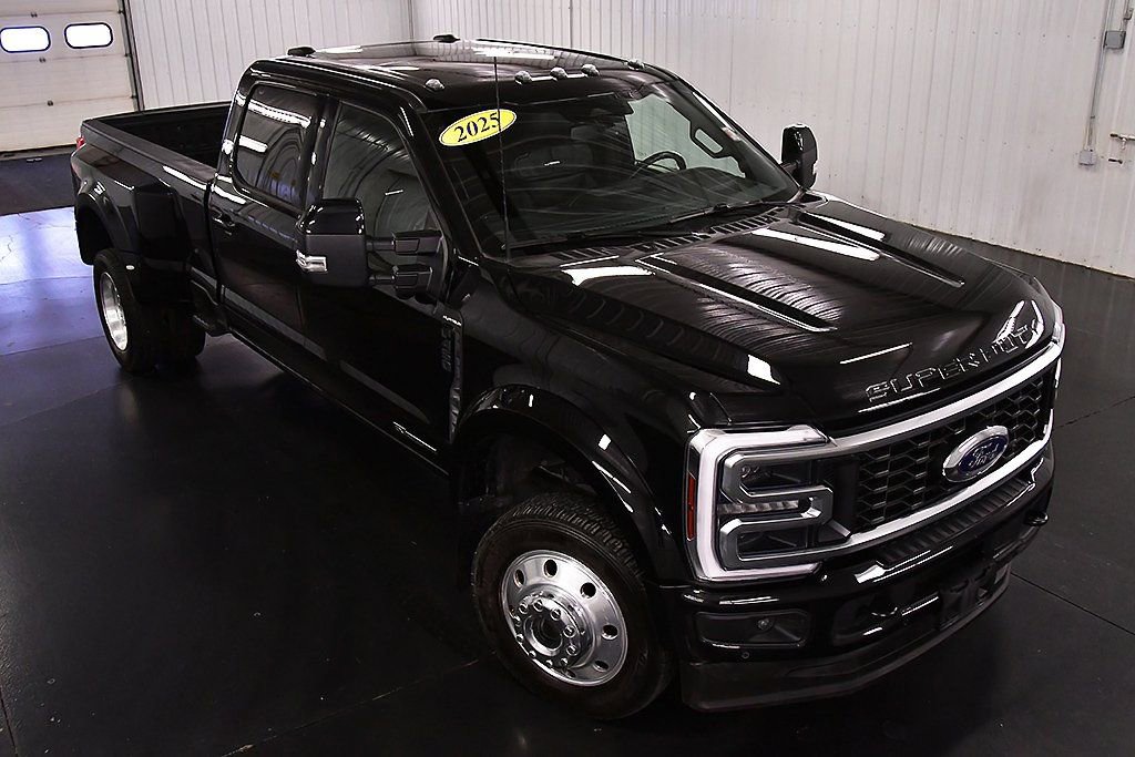 Used 2025 Ford F450 Platinum w/ FX4 Off-Road Package AWD/4WD image 16