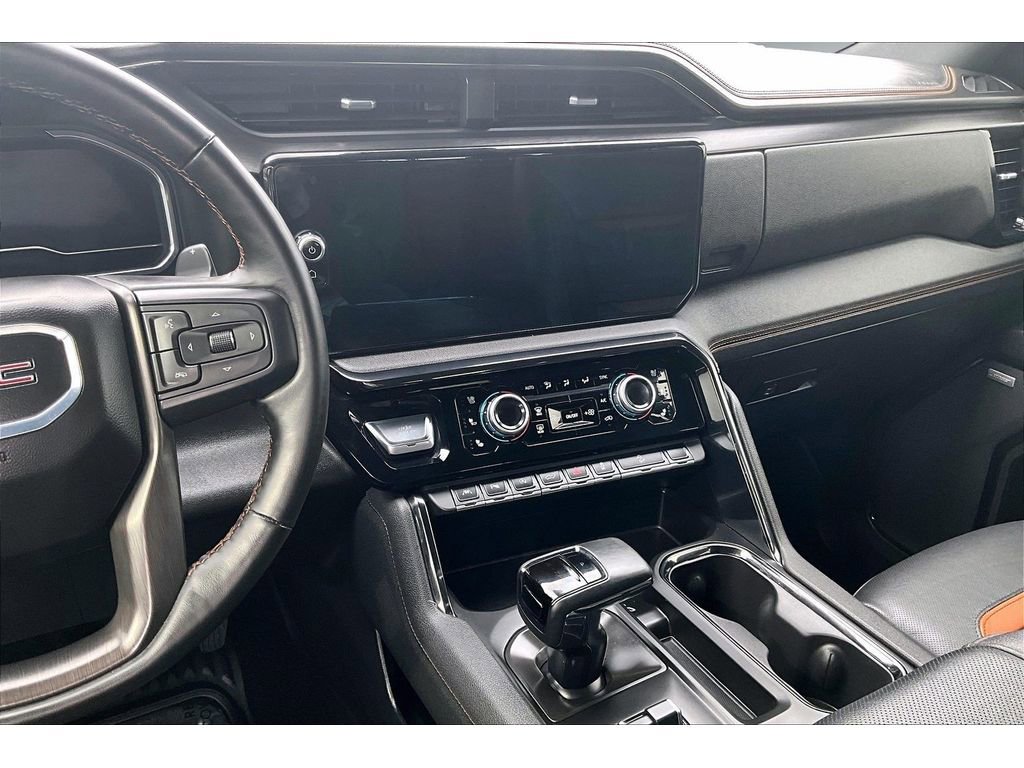 Used 2024 GMC Sierra 1500 AT4 w/ Technology Package image 10