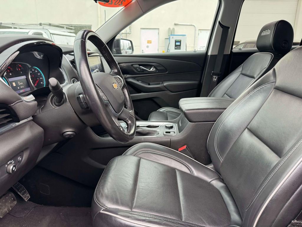 Used 2021 Chevrolet Traverse High Country image 14