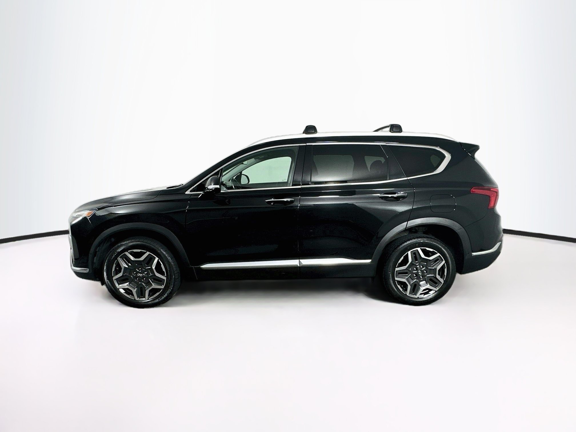 Used 2022 Hyundai Santa Fe Limited AWD/4WD image 4