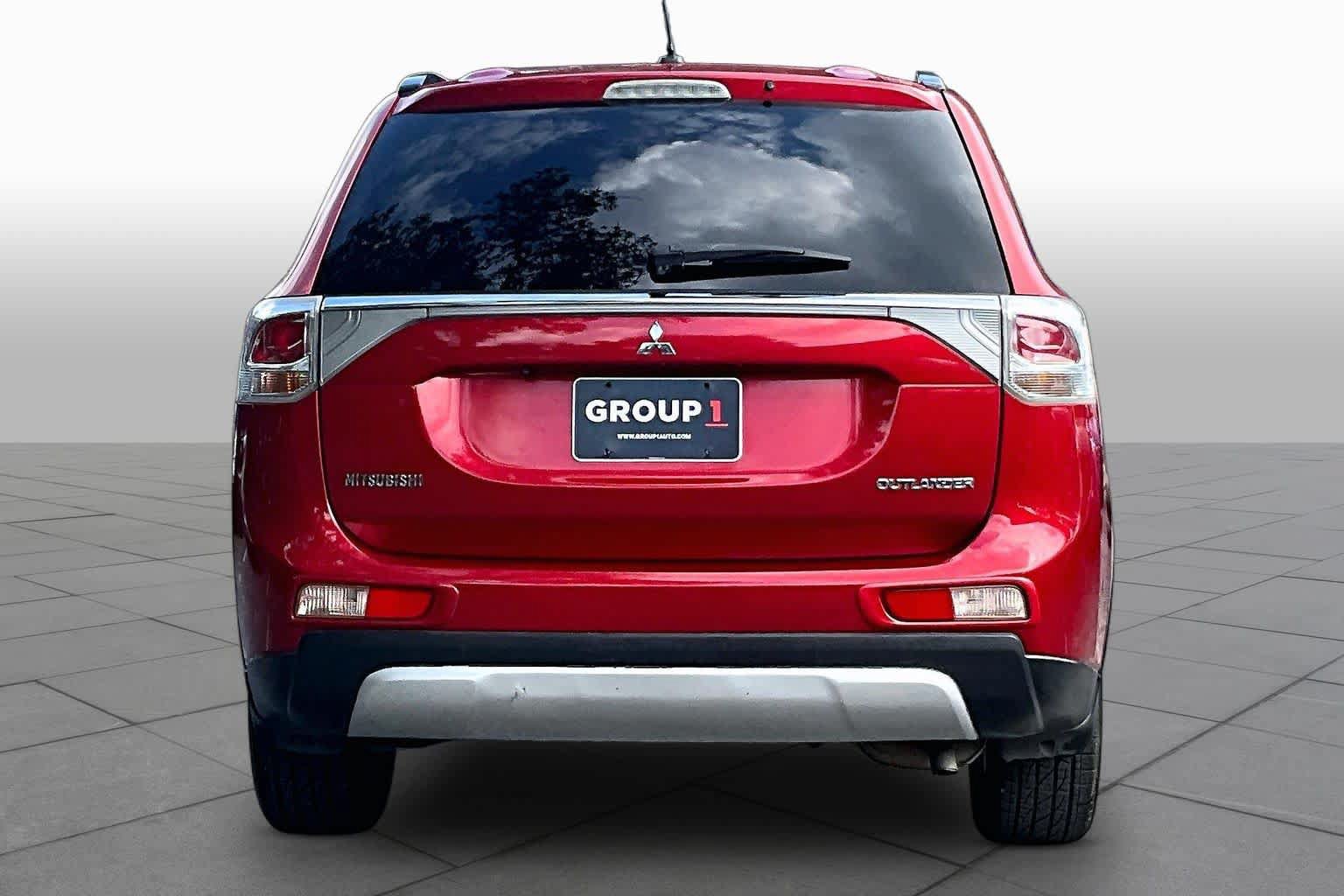 Used 2015 Mitsubishi Outlander SE FWD image 5