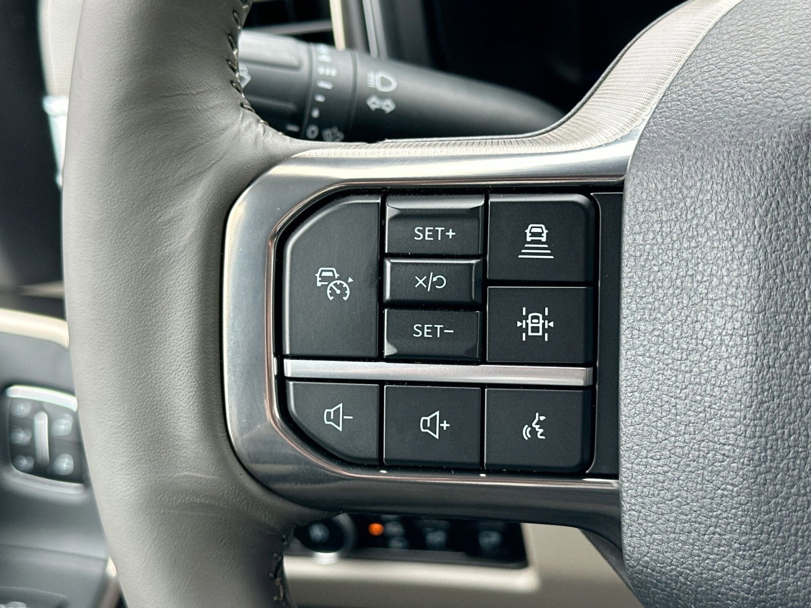 New 2026 Ford F450 Platinum w/ Platinum Plus Package image 20