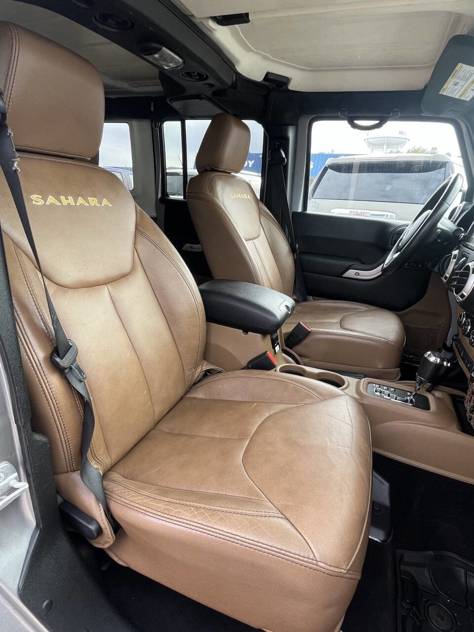 Used 2015 Jeep Wrangler Unlimited Sahara w/ Dual Top Group image 21