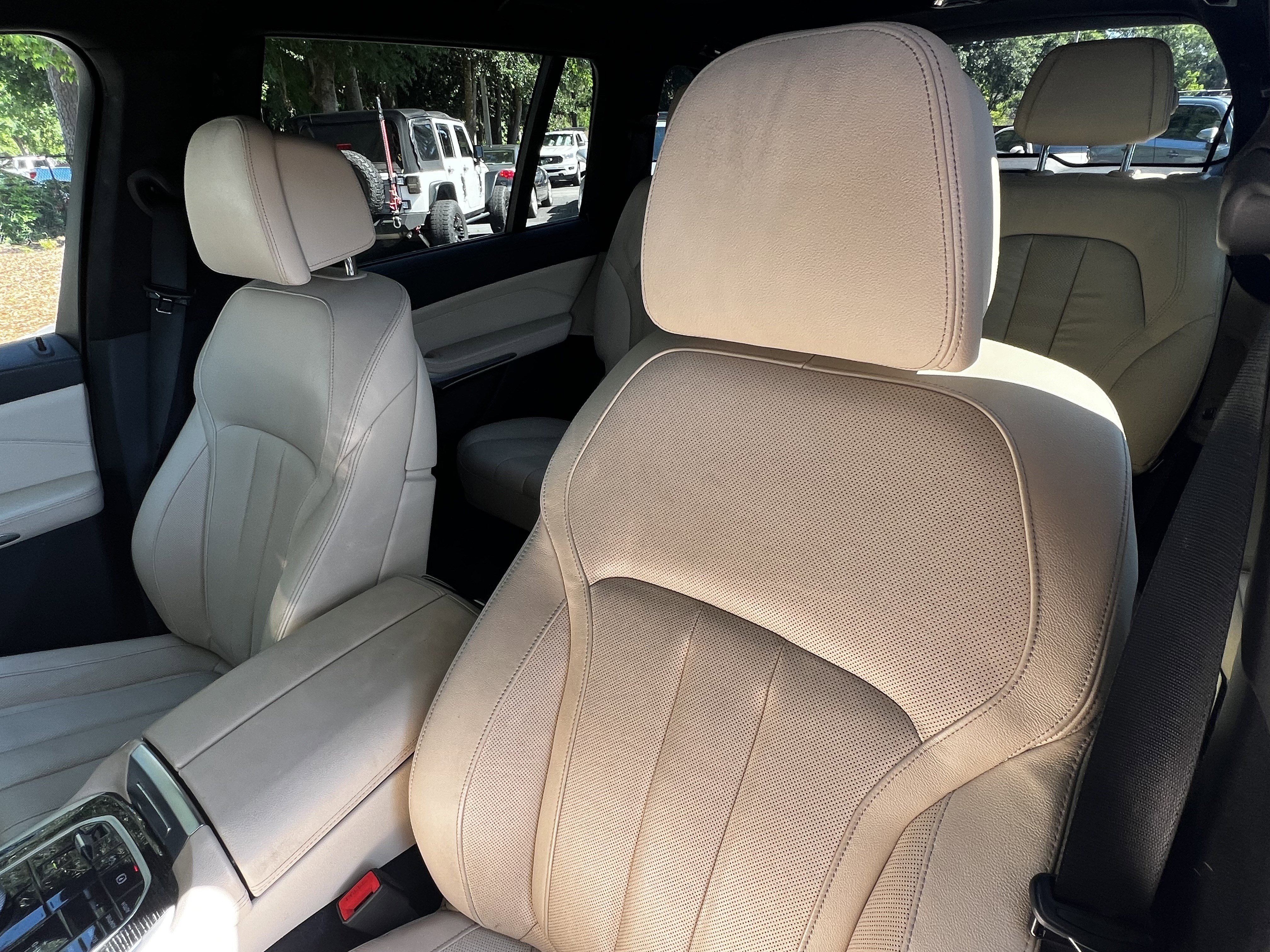 Used 2021 BMW X7 M50i AWD/4WD image 18