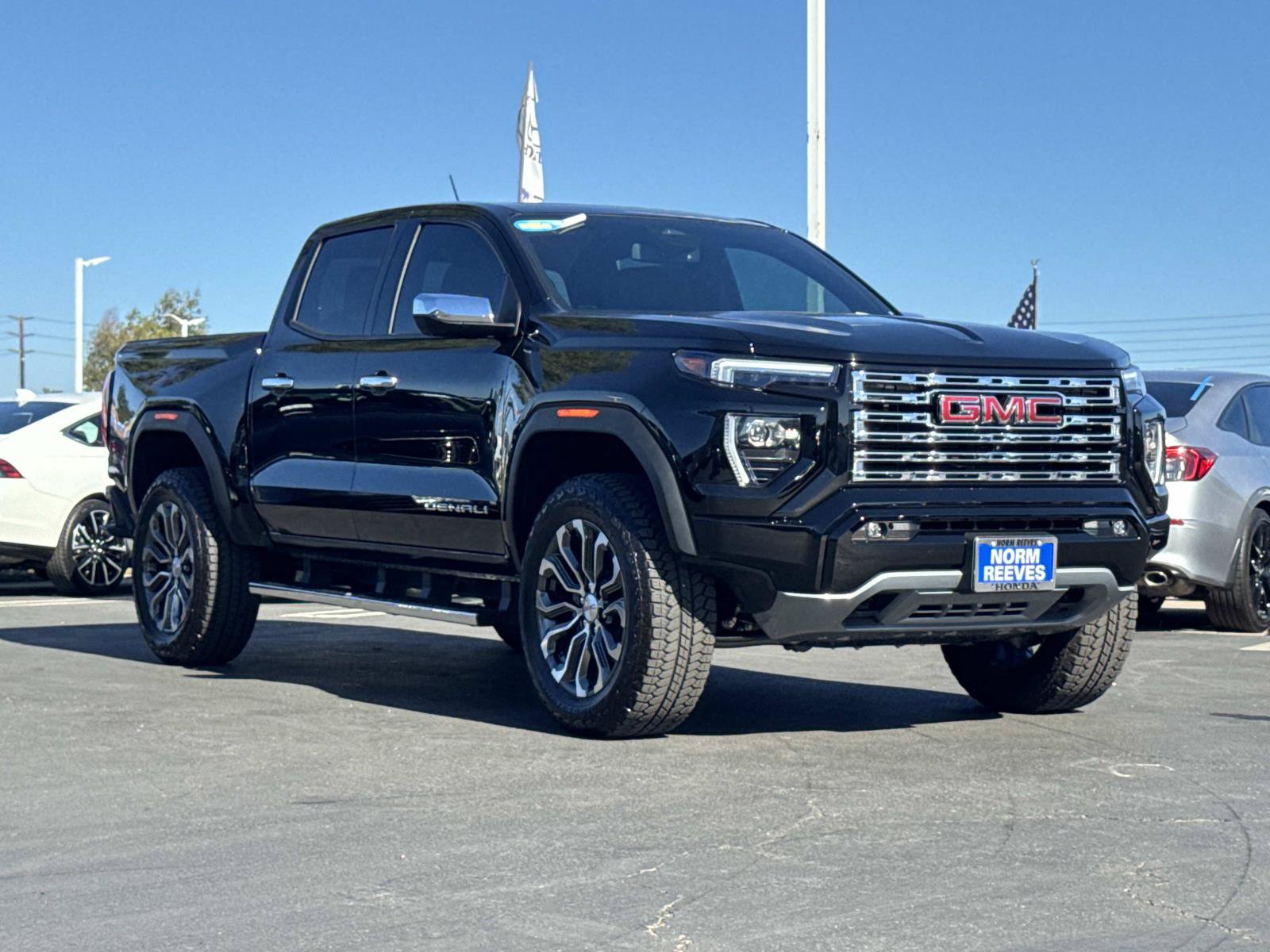 Used 2026 GMC Canyon Denali AWD/4WD image 7