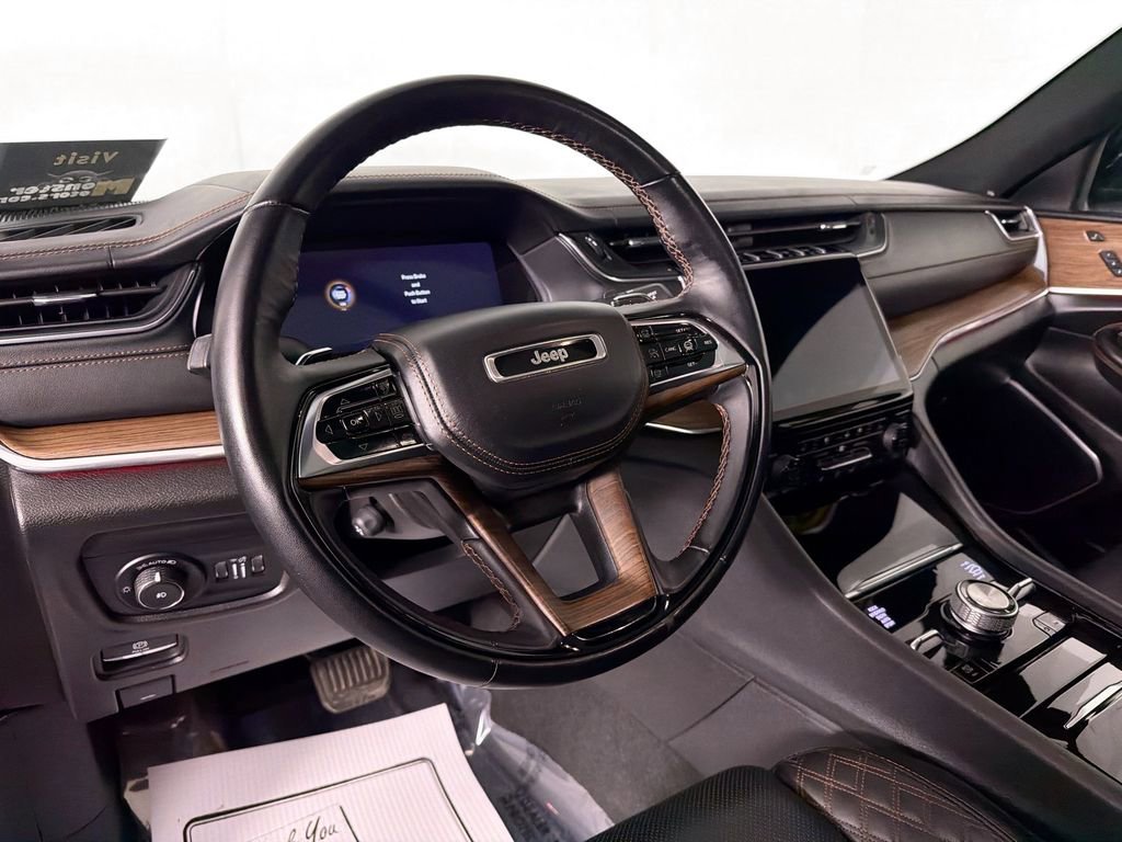 Used 2023 Jeep Grand Cherokee L Summit w/ Rear Seat Video Group I image 9