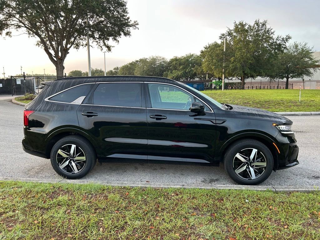 Used 2022 Kia Sorento S w/ Panoramic Sunroof Package FWD image 6