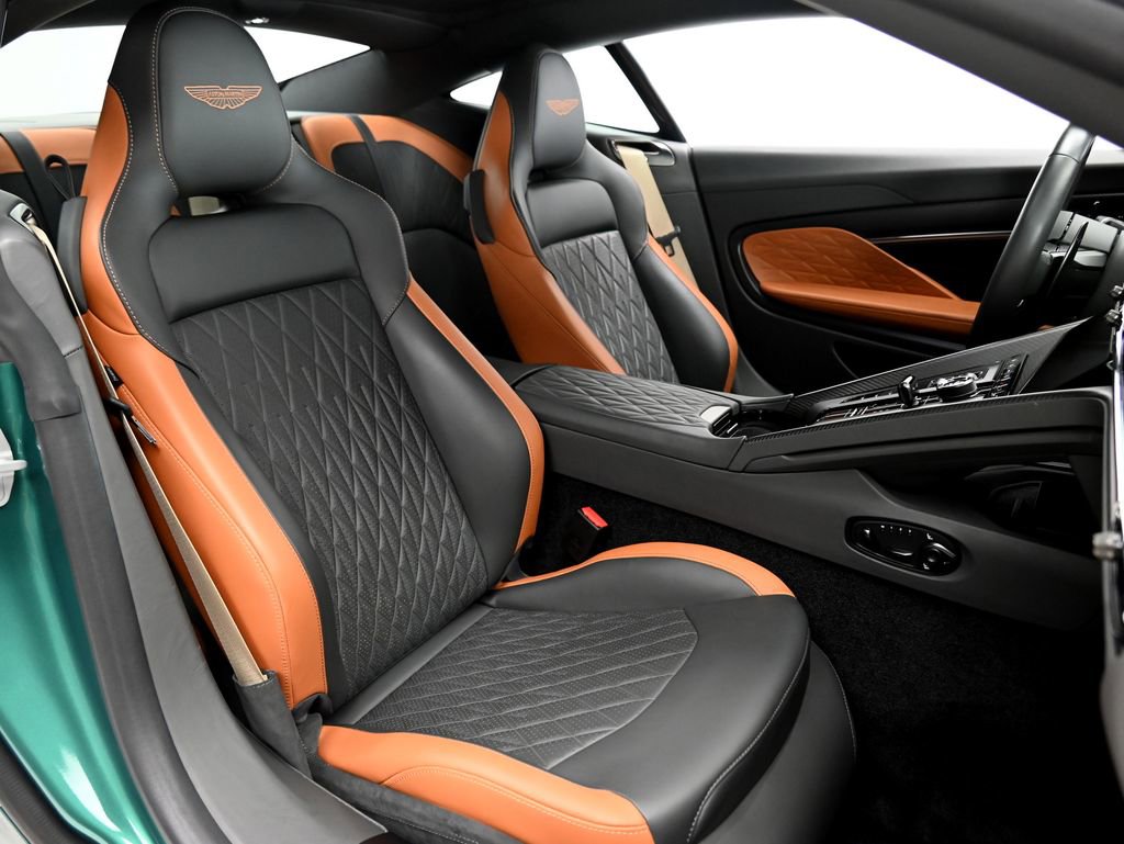 Used 2024 Aston Martin DB12 Coupe image 11
