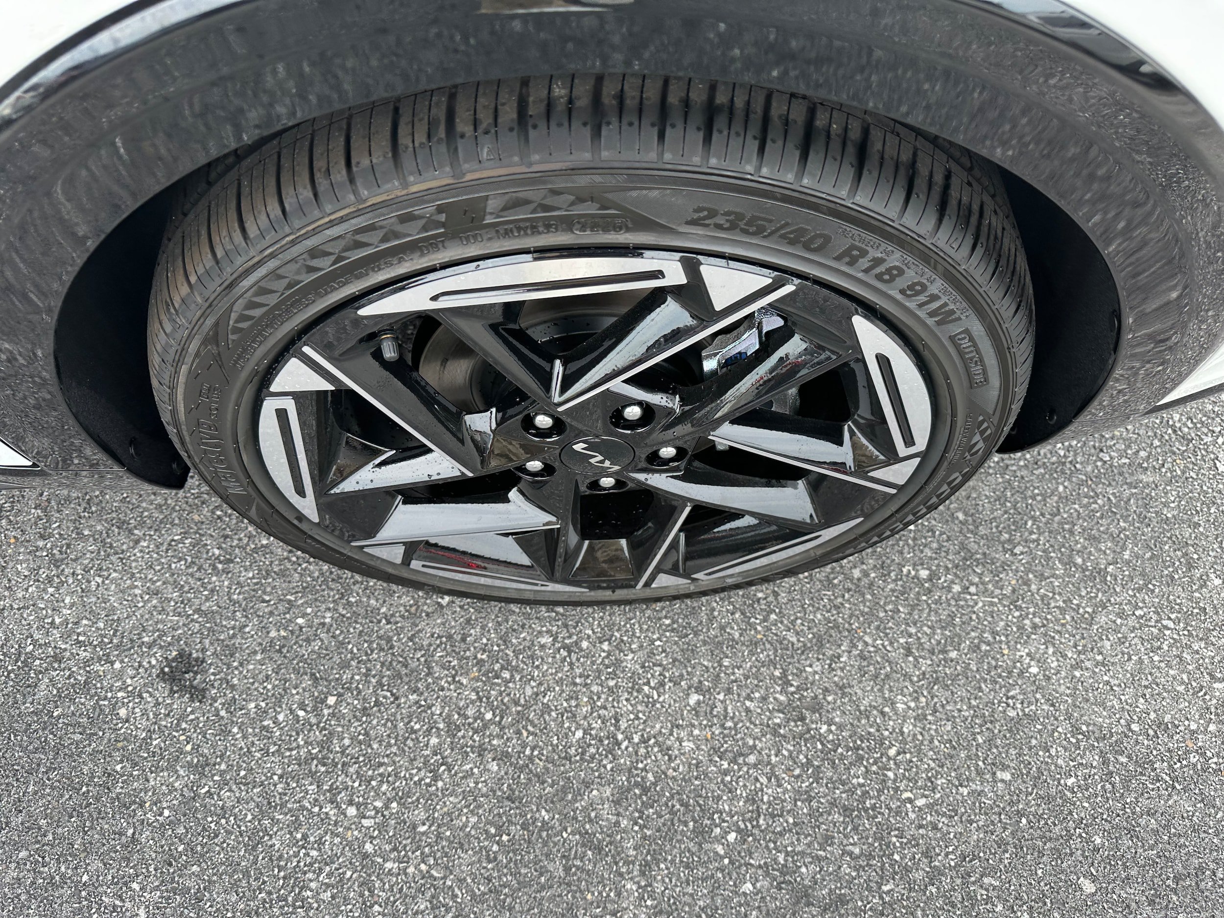 New 2026 Kia K4 GT-Line w/ GT-Line Premium Package FWD image 9