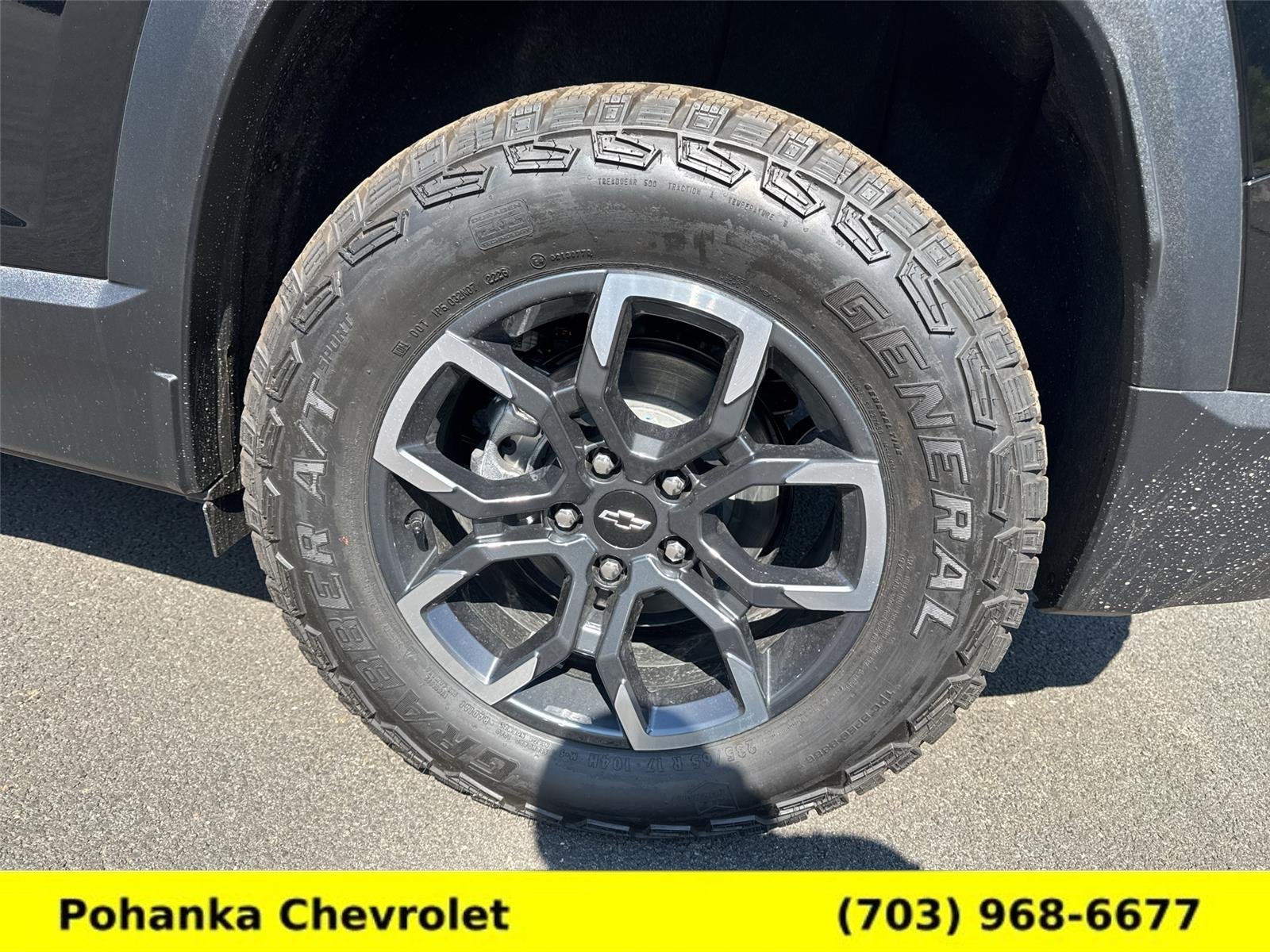 New 2027 Chevrolet Equinox ACTIV w/ Convenience Package III AWD/4WD image 34