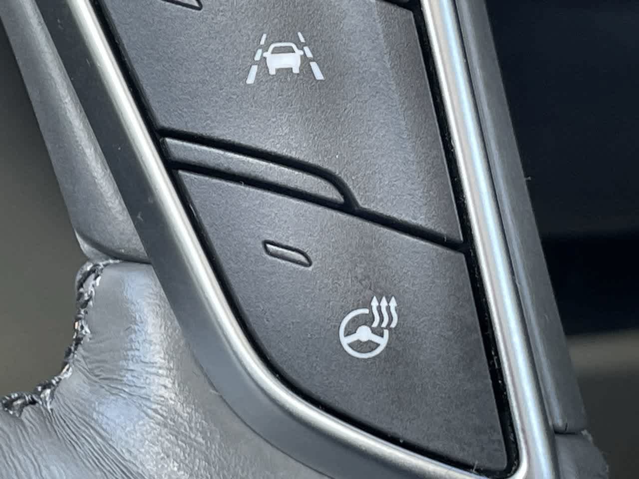 Certified 2024 Cadillac XT5 Premium Luxury AWD/4WD image 24