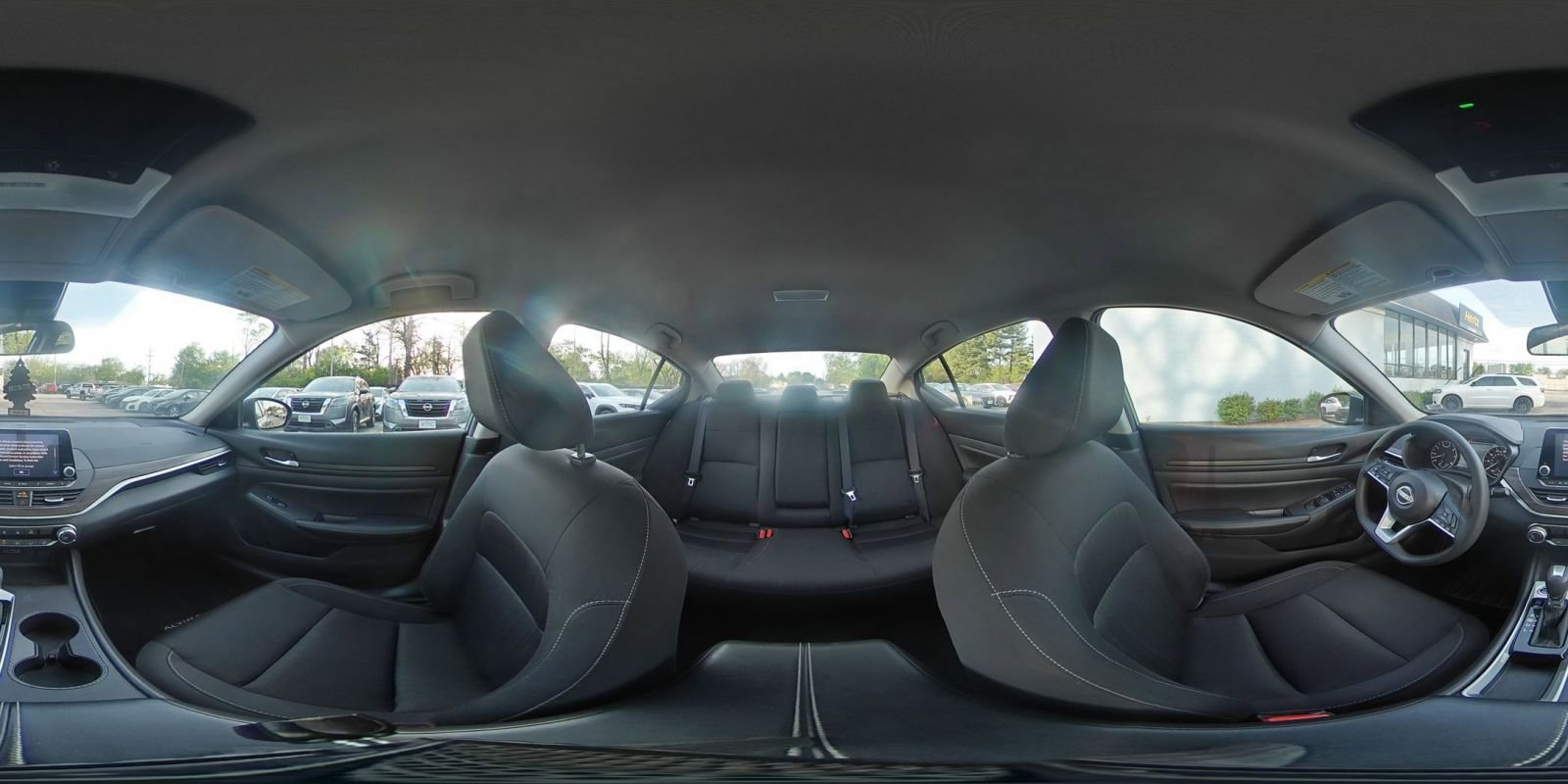 Used 2025 Nissan Altima 2.5 SV image 41