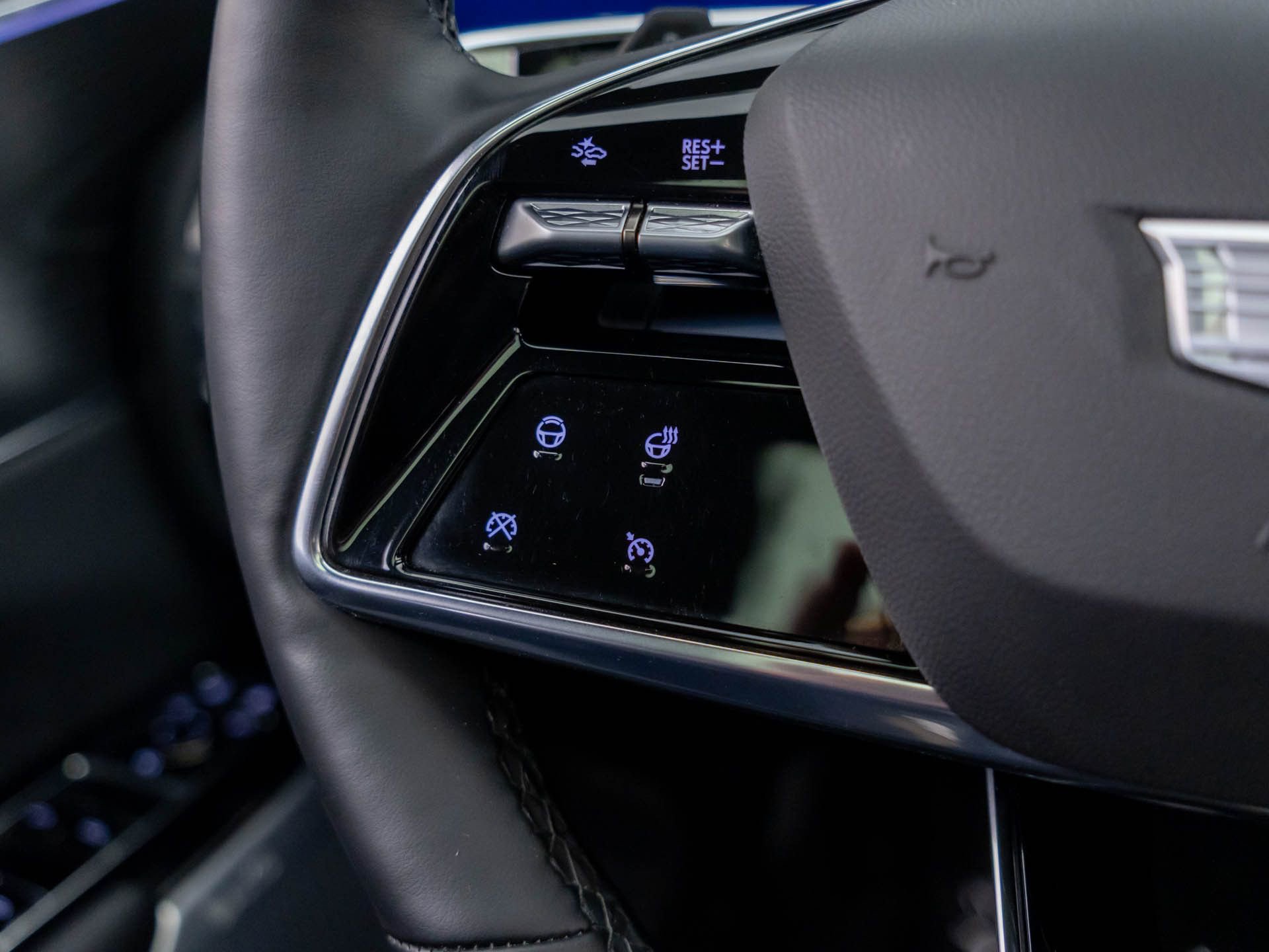 Certified 2024 Cadillac Lyriq Luxury w/ LPO, Floor Liner Package image 27