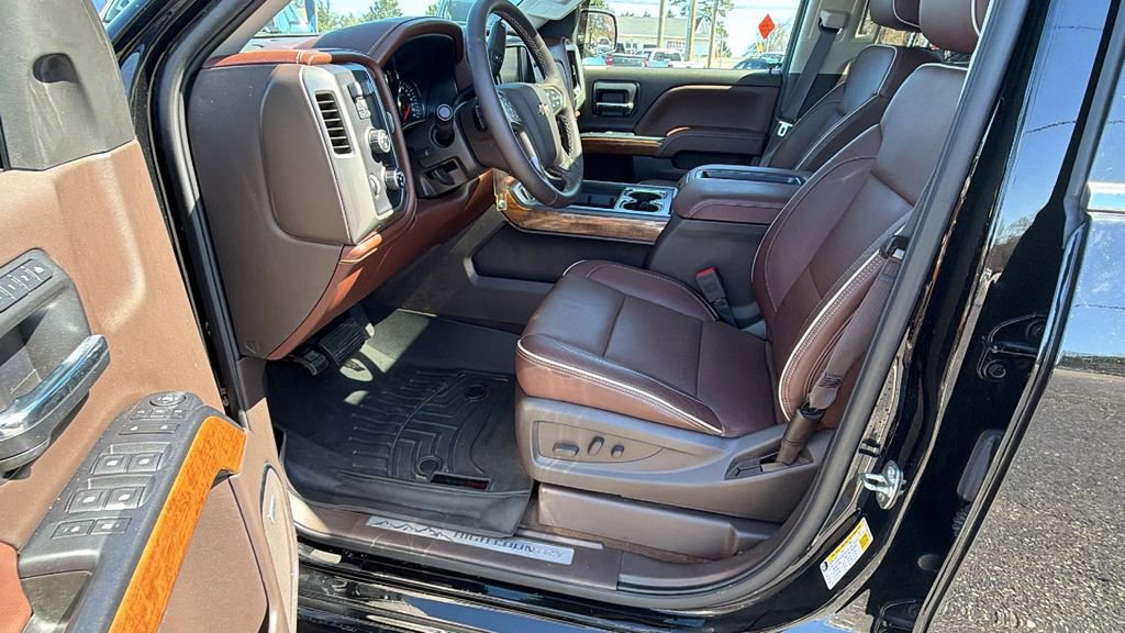 Used 2015 Chevrolet Silverado 1500 High Country w/ High Country Premium Package image 13