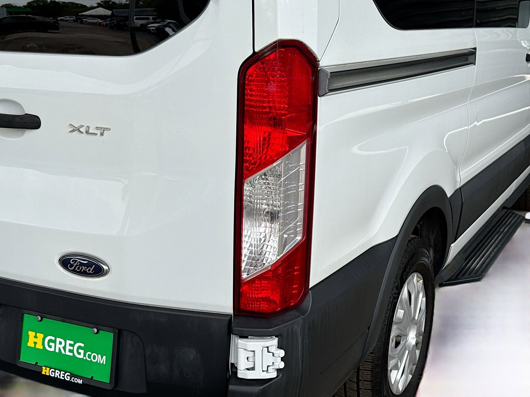 Used 2015 Ford Transit 150 XLT image 29