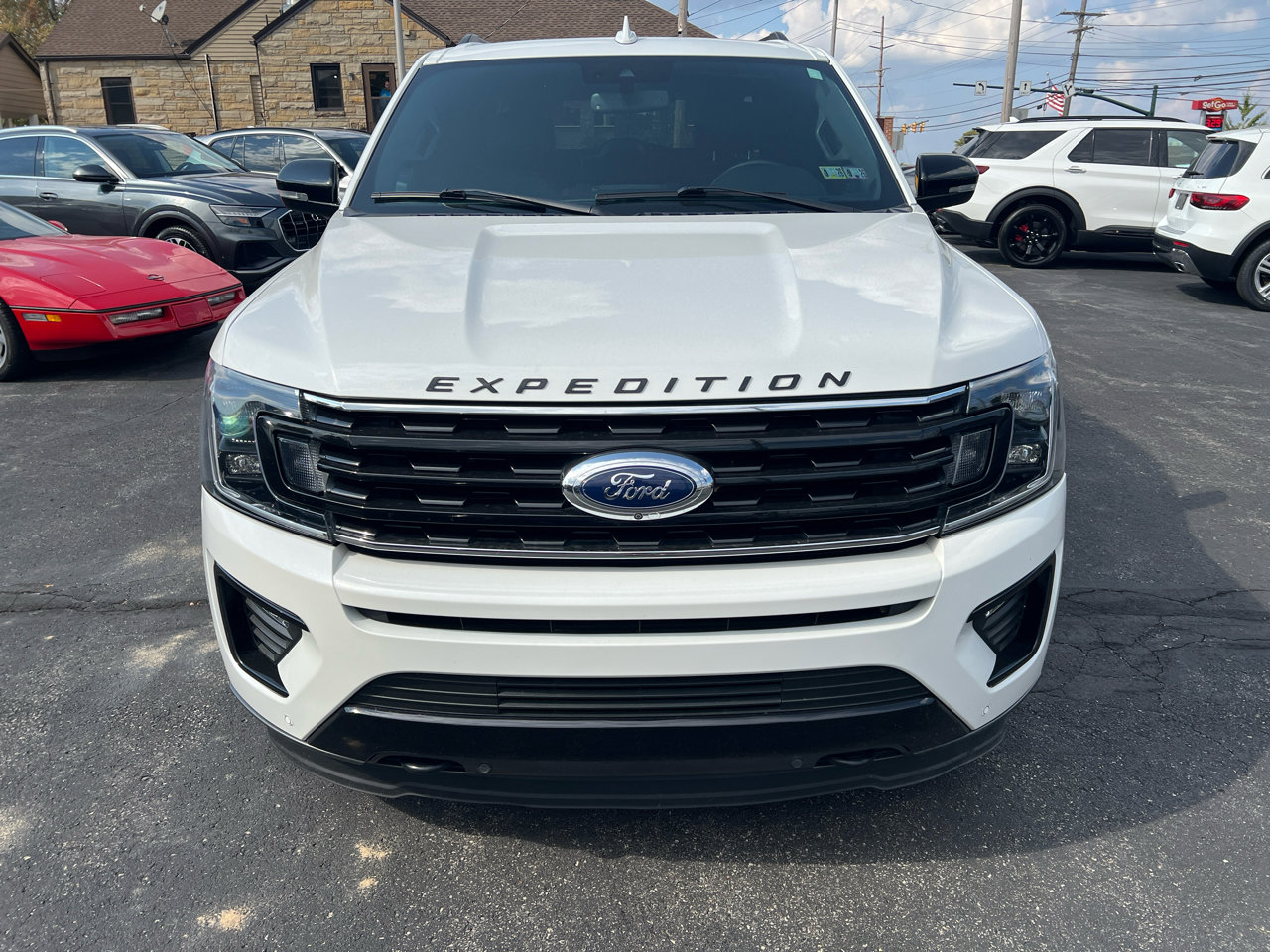 Used 2021 Ford Expedition Max Limited image 2