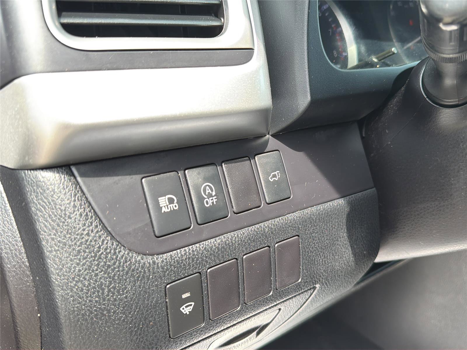 Used 2017 Toyota Highlander Plus w/ Carpet Mat Package AWD/4WD image 26