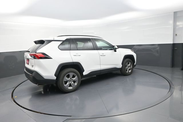Used 2025 Toyota RAV4 XLE AWD/4WD image 7