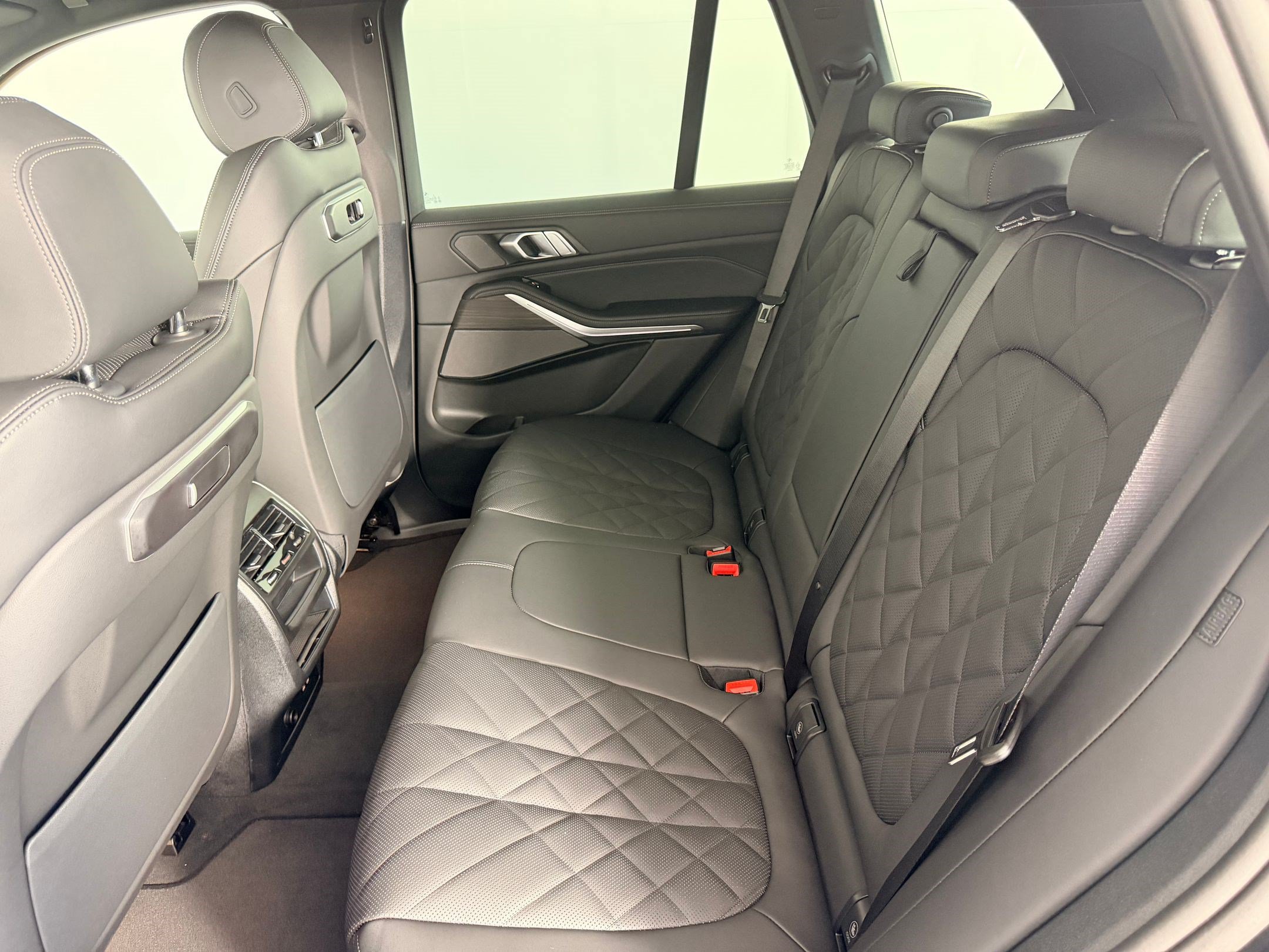 New 2026 BMW X5 sDrive40i w/ Premium Package RWD image 23