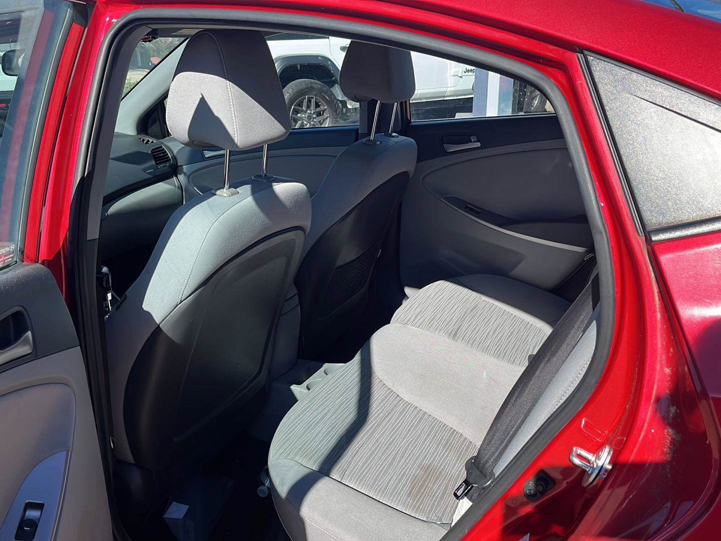 Used 2015 Hyundai Accent GLS w/ Option Group 02 image 8