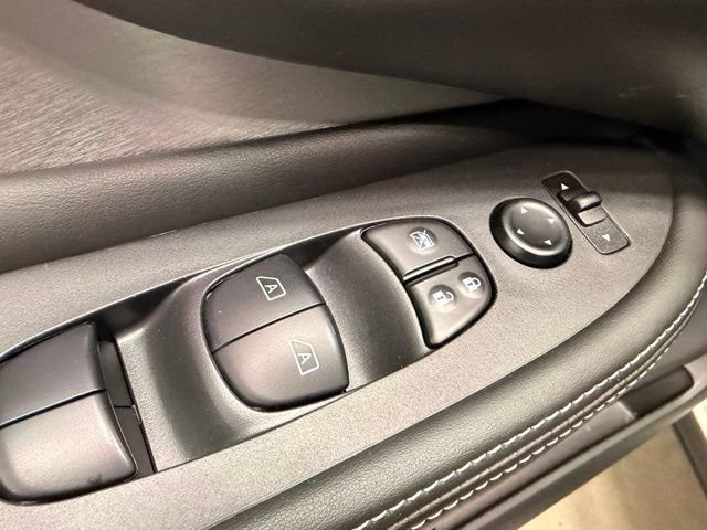 Used 2022 Nissan Murano SV AWD/4WD image 18