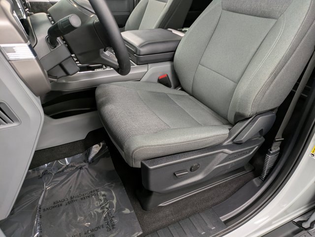 Used 2024 Ford F150 Lightning XLT image 10