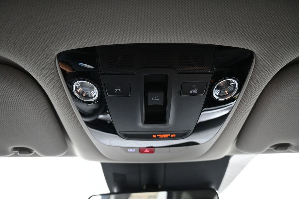 New 2026 Kia Sorento S w/ S Panoramic Sunroof Package FWD image 17