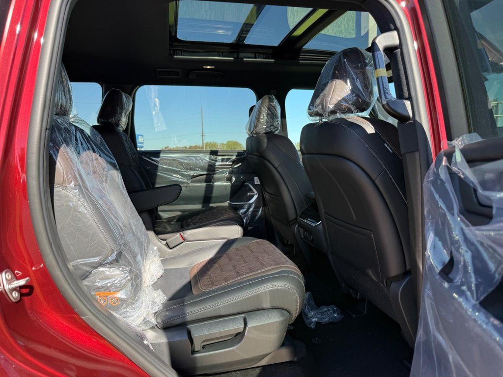 New 2026 Nissan Armada Platinum AWD/4WD image 6
