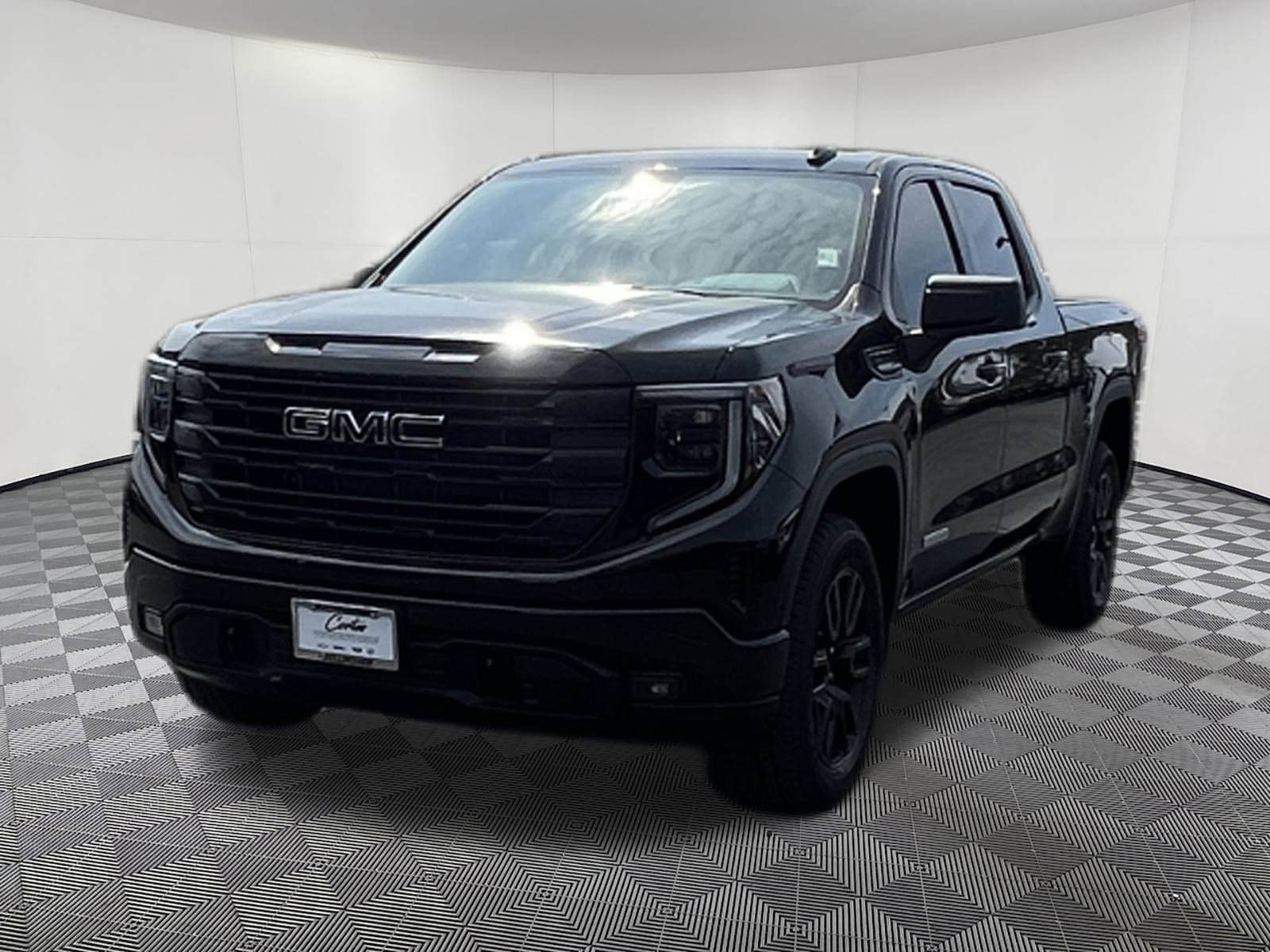 Used 2024 GMC Sierra 1500 Elevation image 3