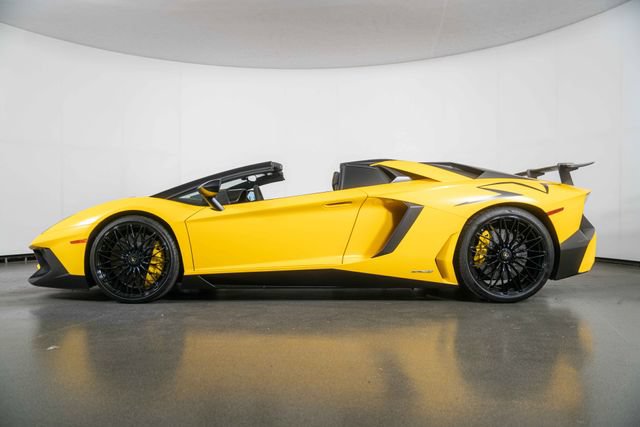 Used 2016 Lamborghini Aventador LP 750-4 Superveloce AWD/4WD image 5
