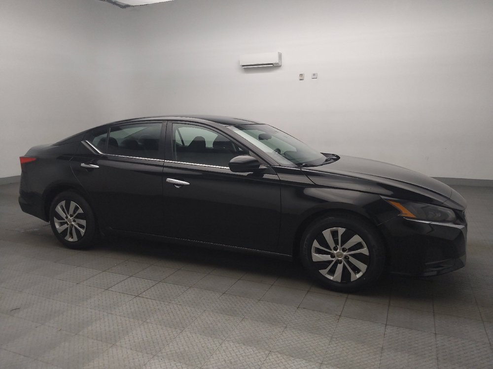Used 2023 Nissan Altima 2.5 S FWD image 11