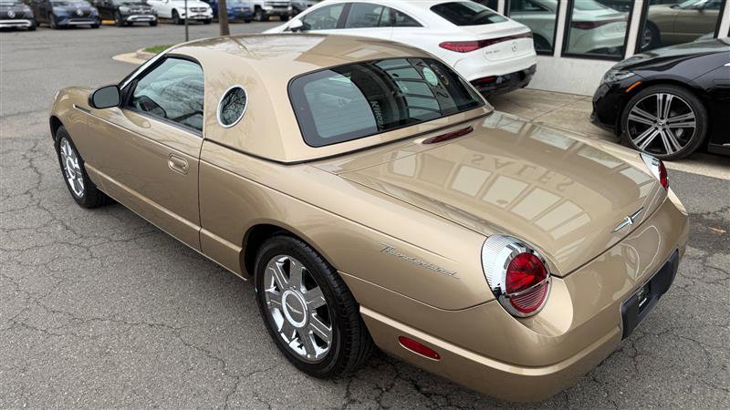 Used 2005 Ford Thunderbird image 10