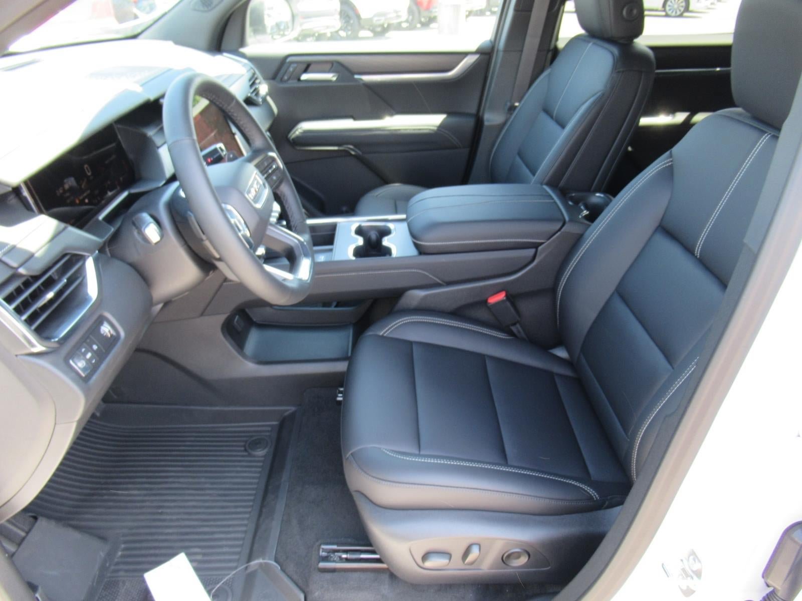 New 2026 GMC Acadia Elevation w/ Elevation Premium Package FWD image 16