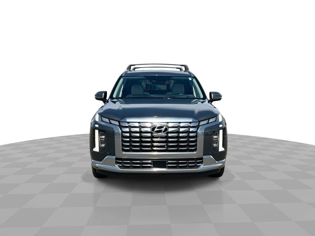 Used 2023 Hyundai Palisade Calligraphy FWD image 3