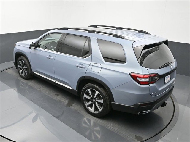 Used 2024 Honda Pilot Touring image 14
