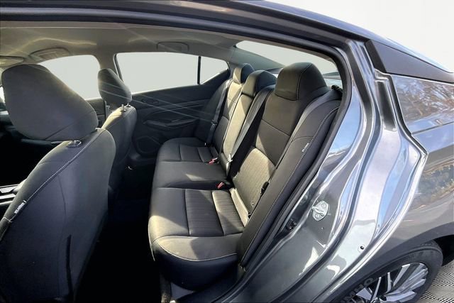 Used 2024 Nissan Altima 2.5 SV image 16