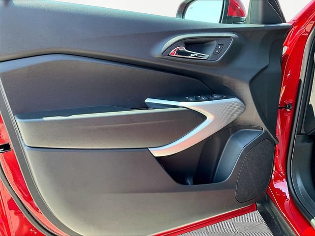 New 2026 Chevrolet Trax LS w/ LS Convenience Package FWD image 23