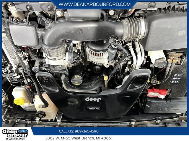 Used 2019 Jeep Wrangler Unlimited Sahara w/ Advanced Safety Group AWD/4WD image 8