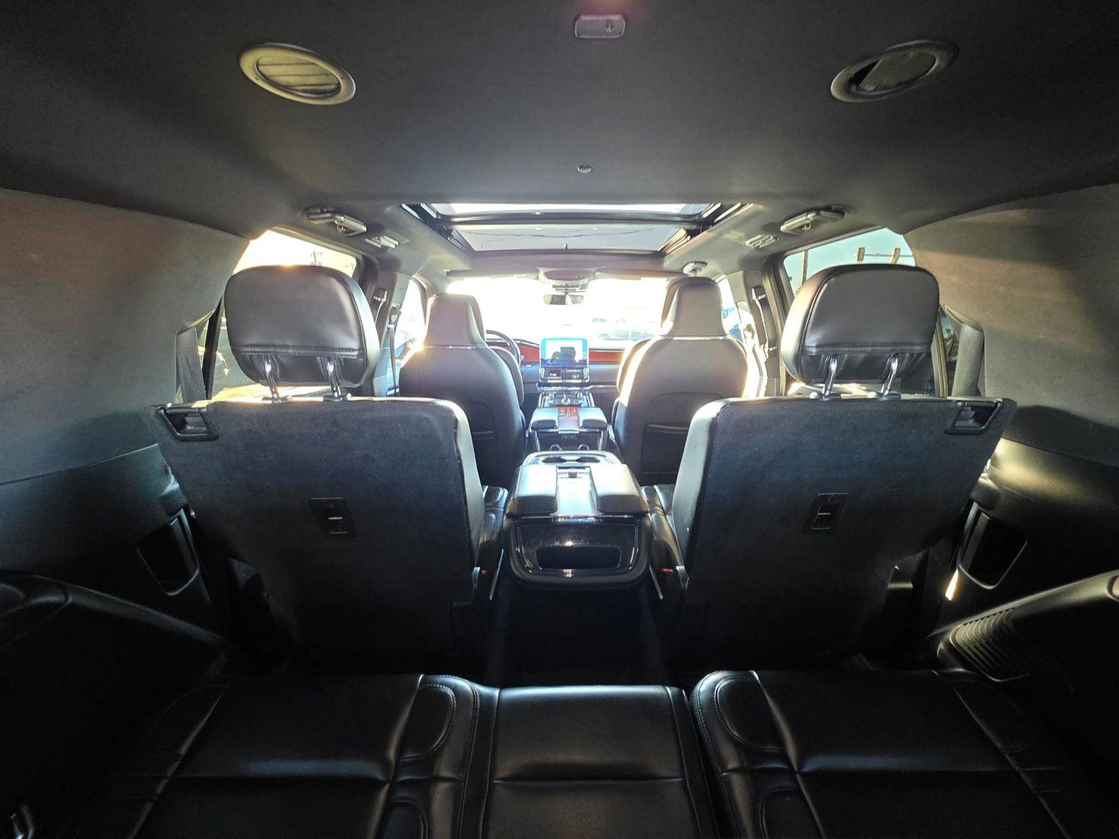 Used 2020 Lincoln Navigator L Reserve image 24