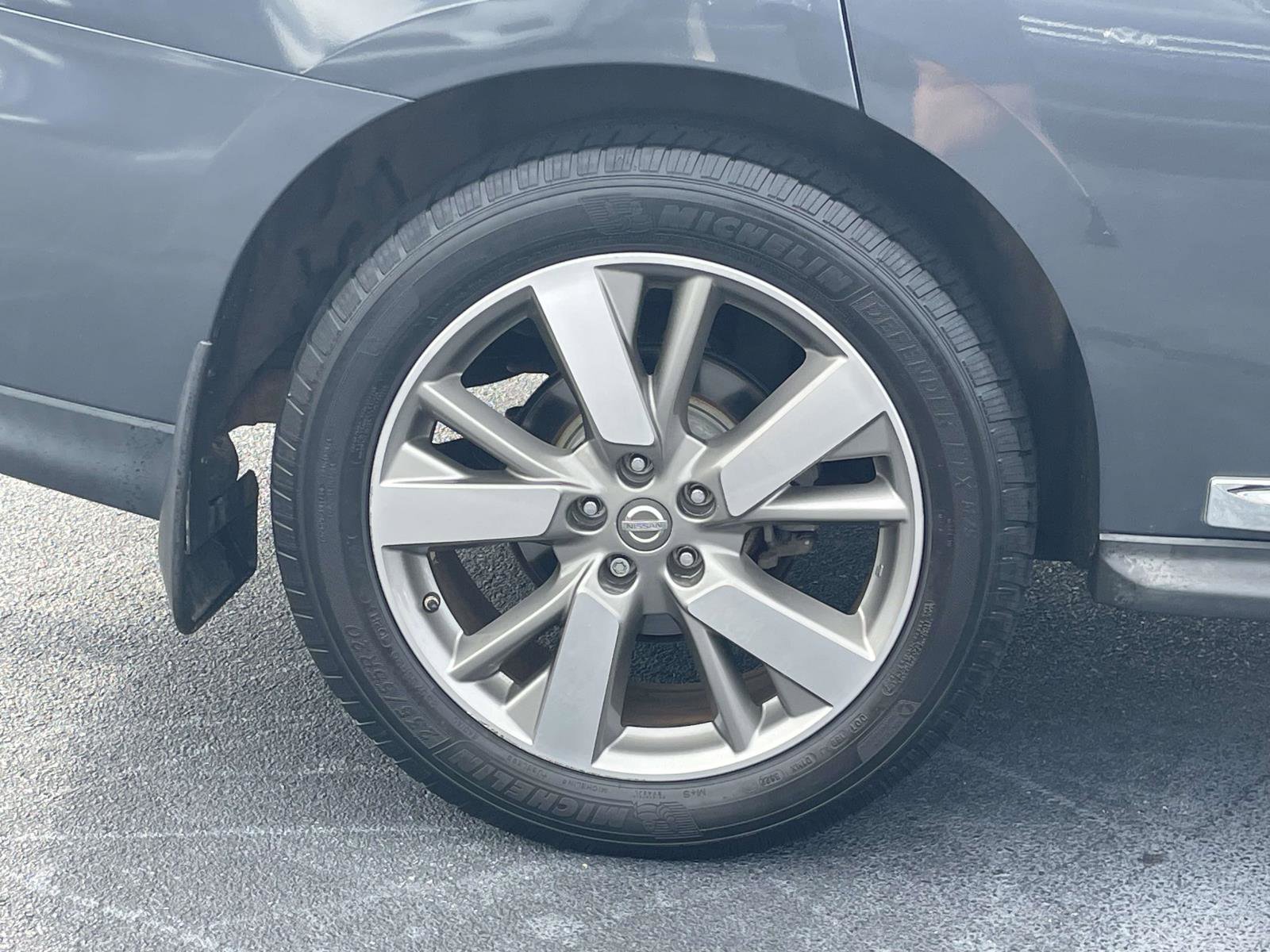 Used 2014 Nissan Pathfinder Platinum AWD/4WD image 9